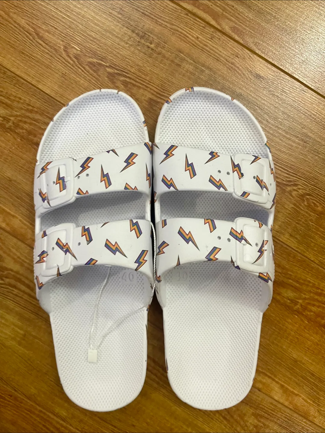 Women Slides image indicator(3)