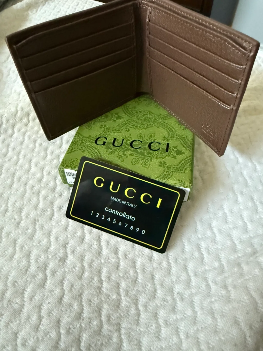 Gucci Wallet with Box image indicator(2)