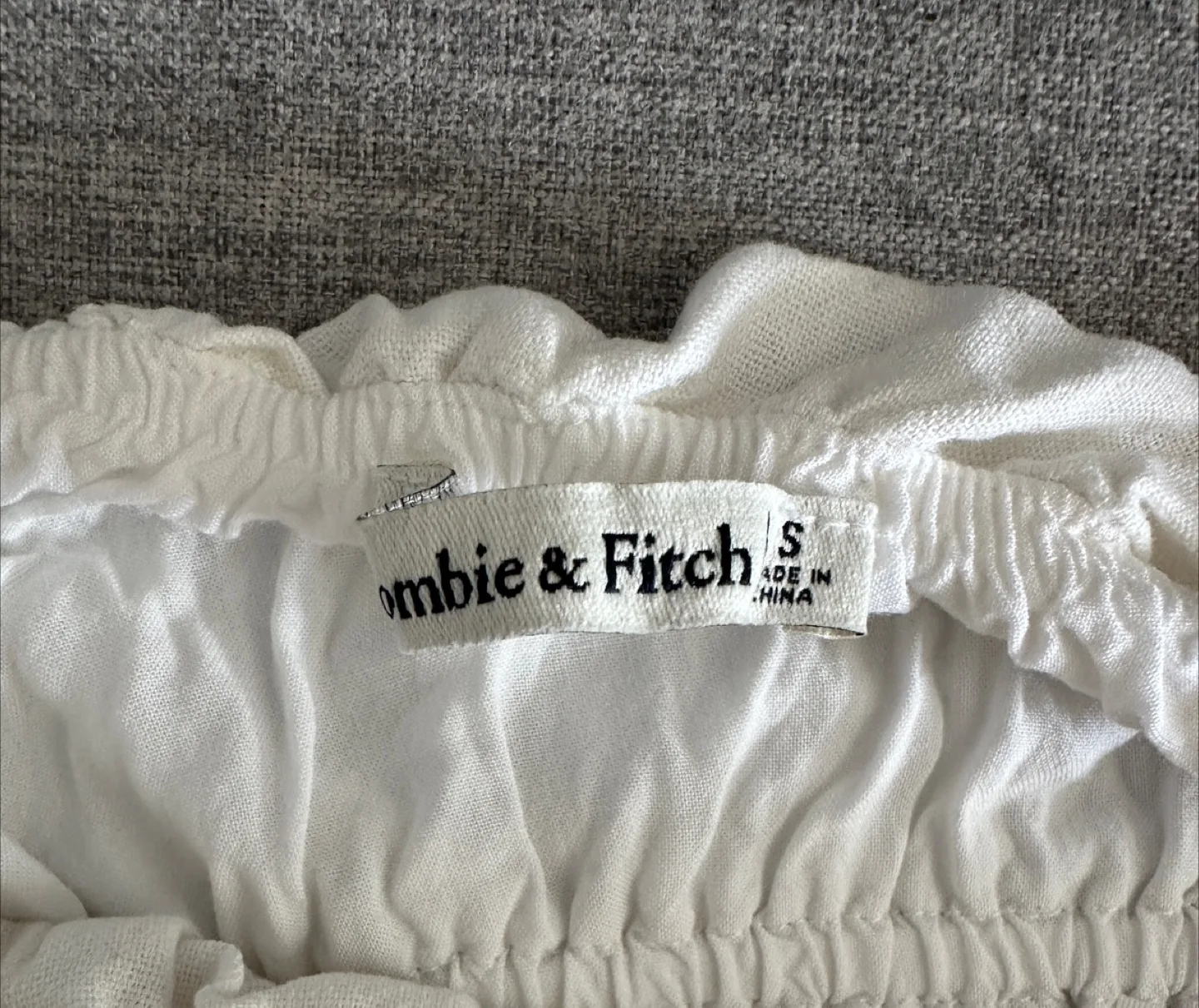 Abercrombie - strapless linen-blend ruched top image indicator(4)