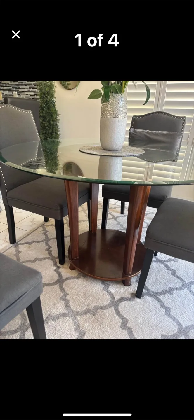 Glass Round Dining Table with Wood Base image indicator(3)