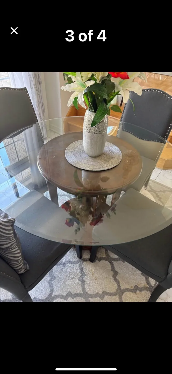 Glass Round Dining Table with Wood Base image indicator(2)