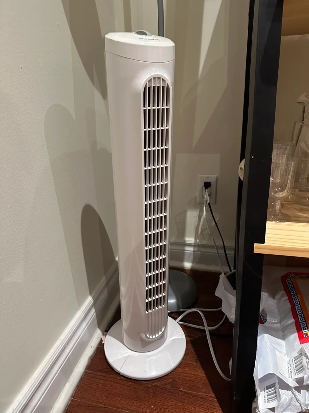 DuraCraft Tower Fan - White thumbnail