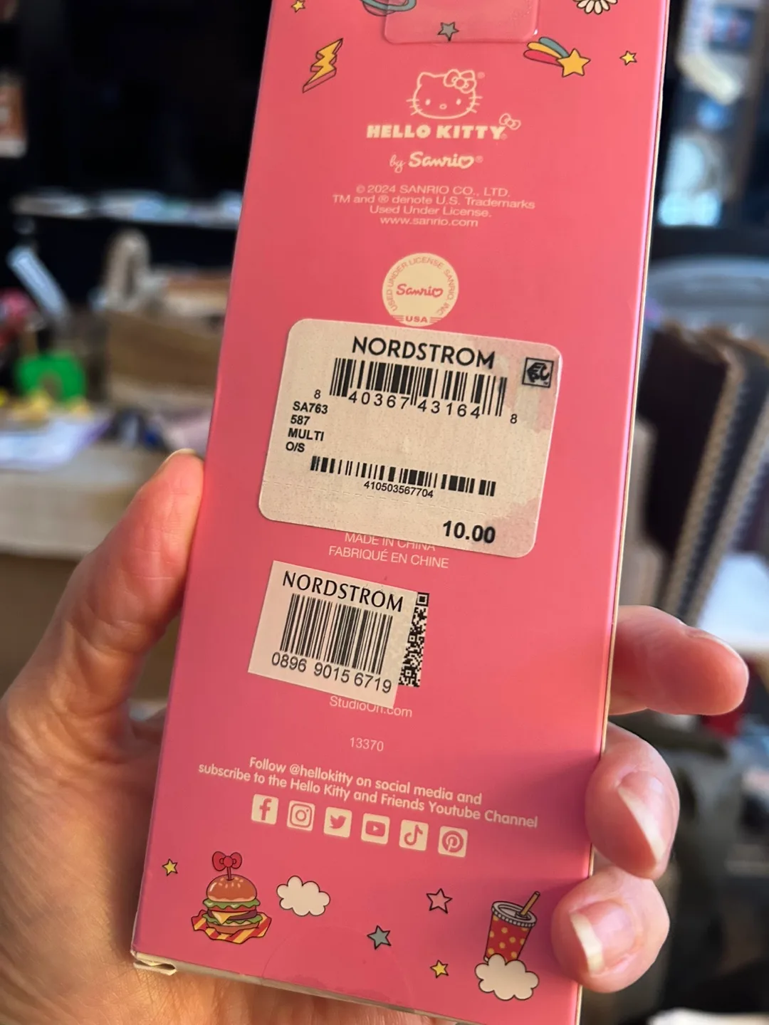 Hello Kitty 5 Gel Pens - New in Box! image indicator(2)