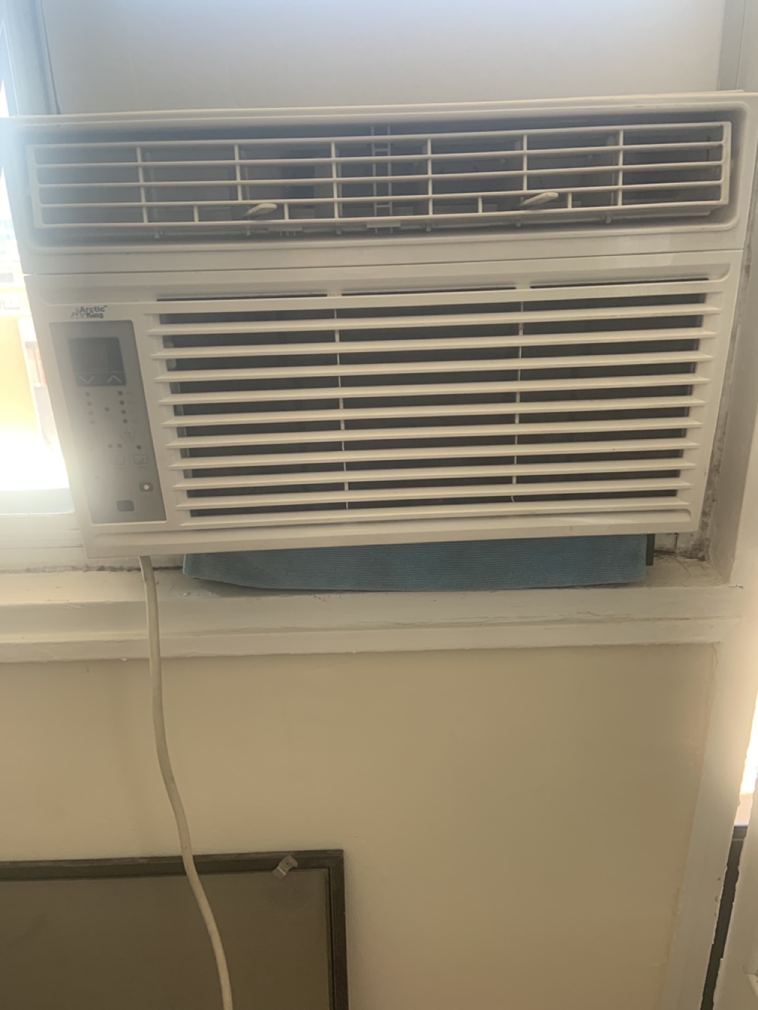 Arctic Aire Window Air Conditioner