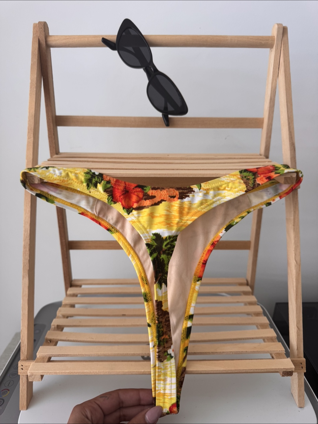 Floral Thong bikini bottom - photo 2