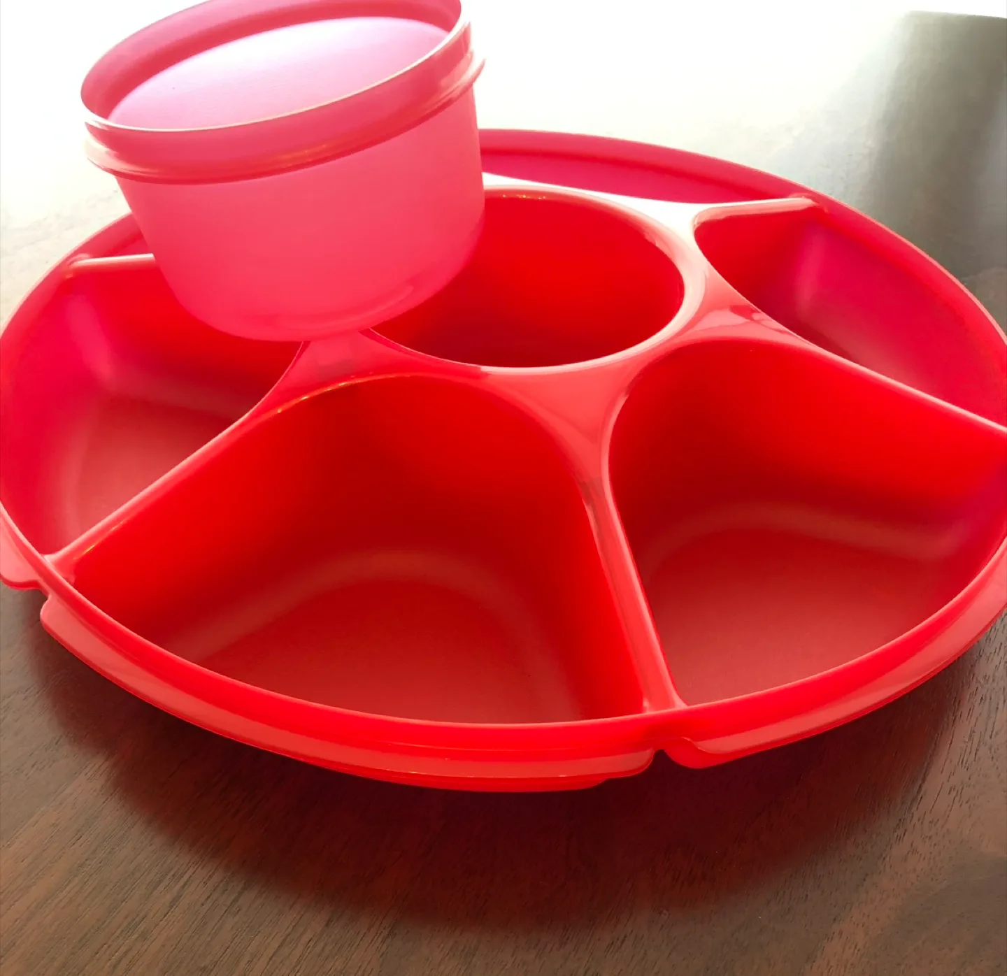 NEW Tupperware Divided Serving Tray thumbnail