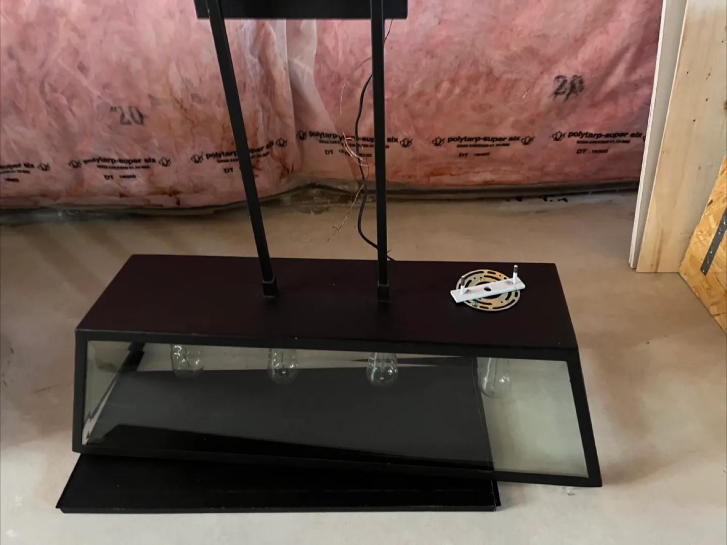 4-Light Linear Pendant Light image indicator(3)