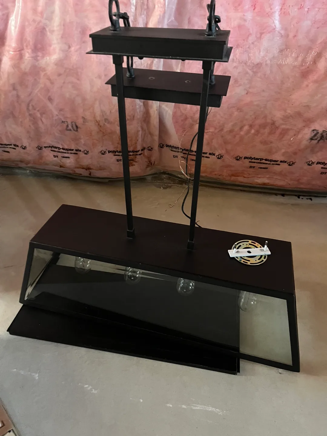 4-Light Linear Pendant Light image indicator(2)