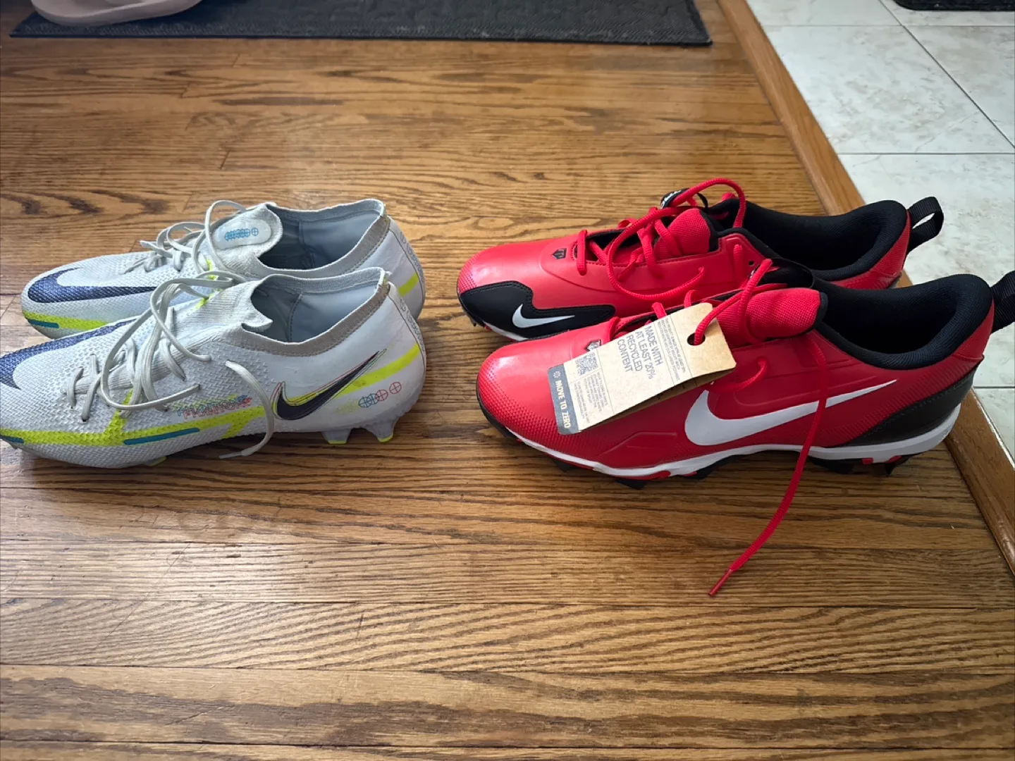 Nike Baseball Cleats - Size 11 thumbnail