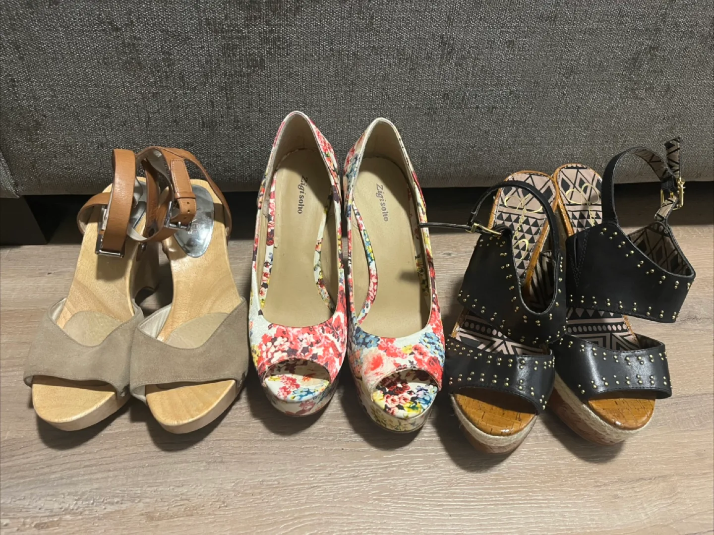 Stylish Platform Sandals – Gently Worn, Great Condition! thumbnail