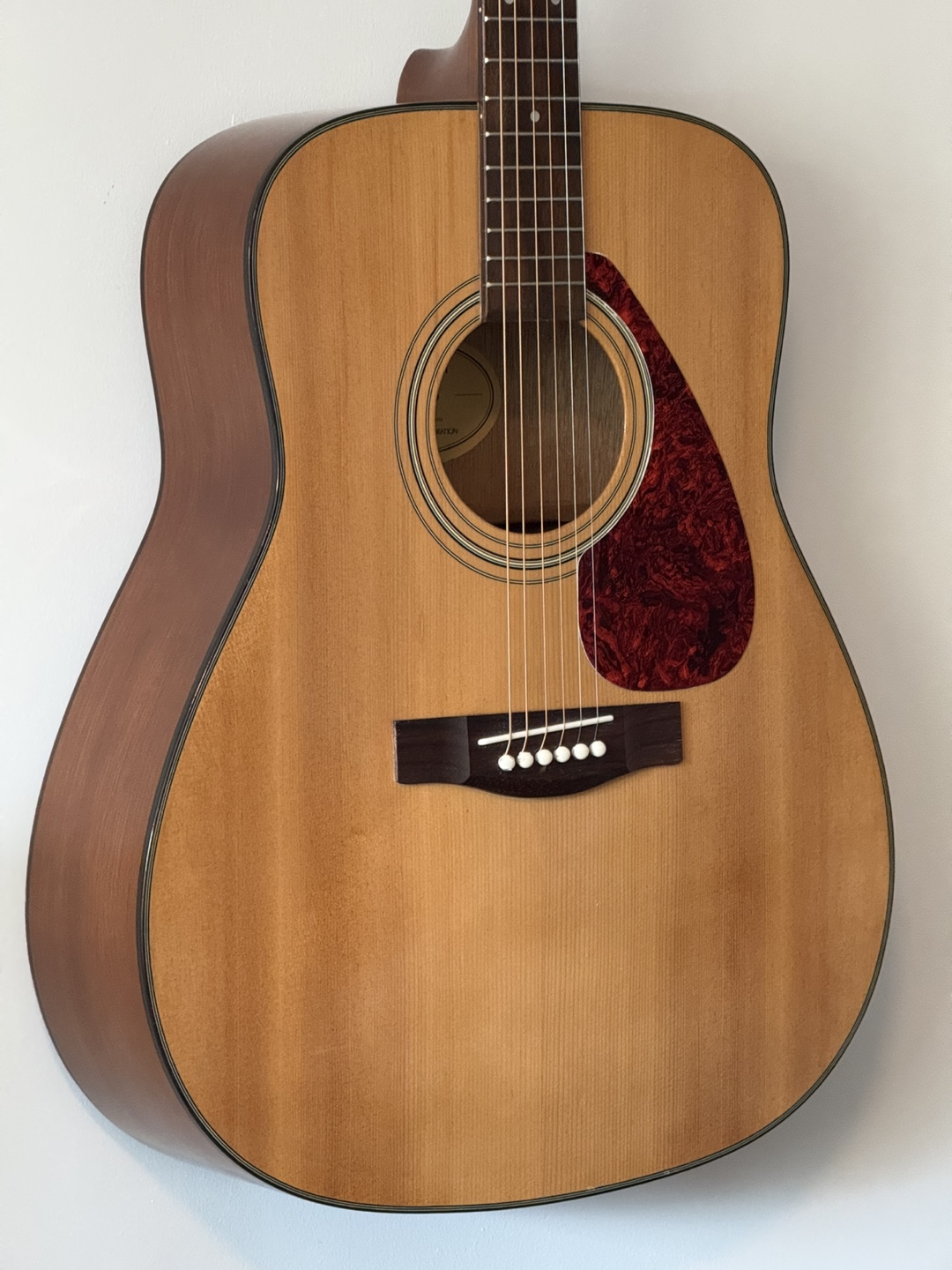 Yamaha F325 Acoustic Guitar