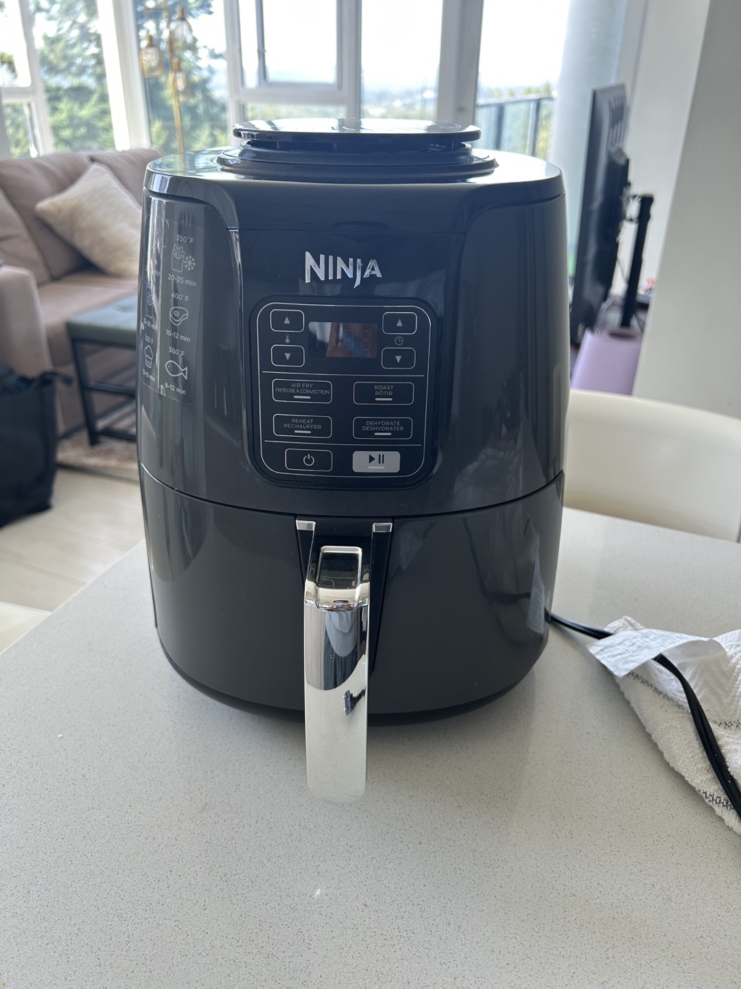 Ninja Air Fryer - Like New! - photo 4