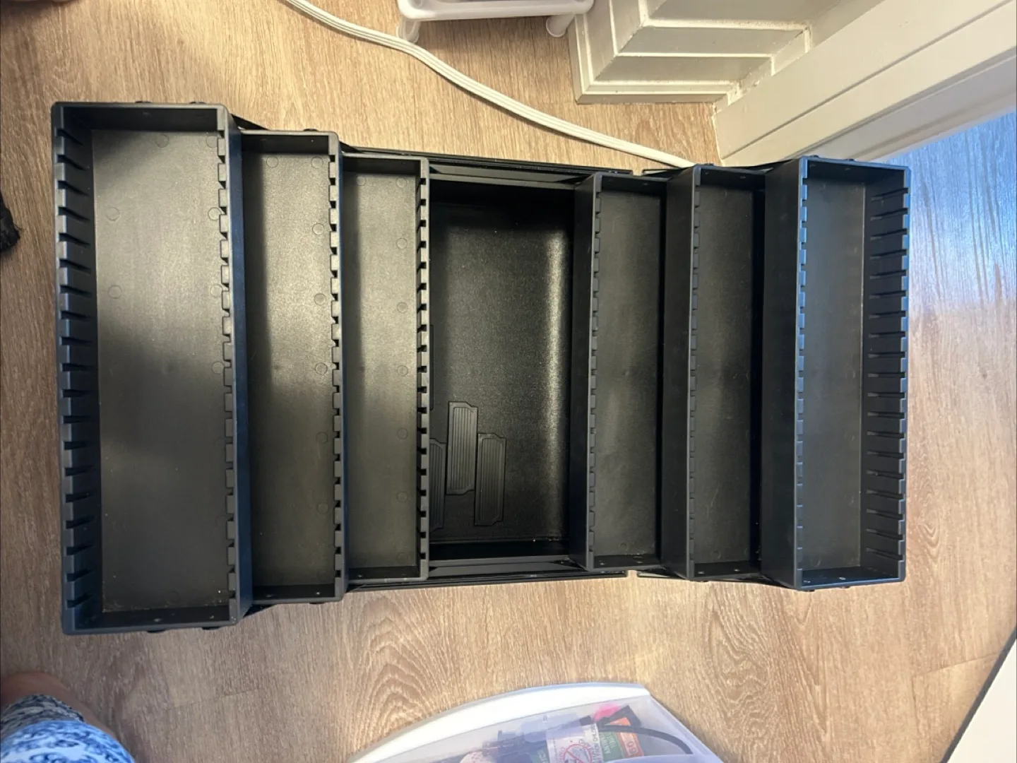 Black Makeup Train Case image indicator(2)