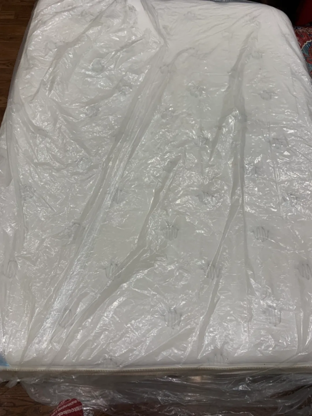Queen mattress thumbnail