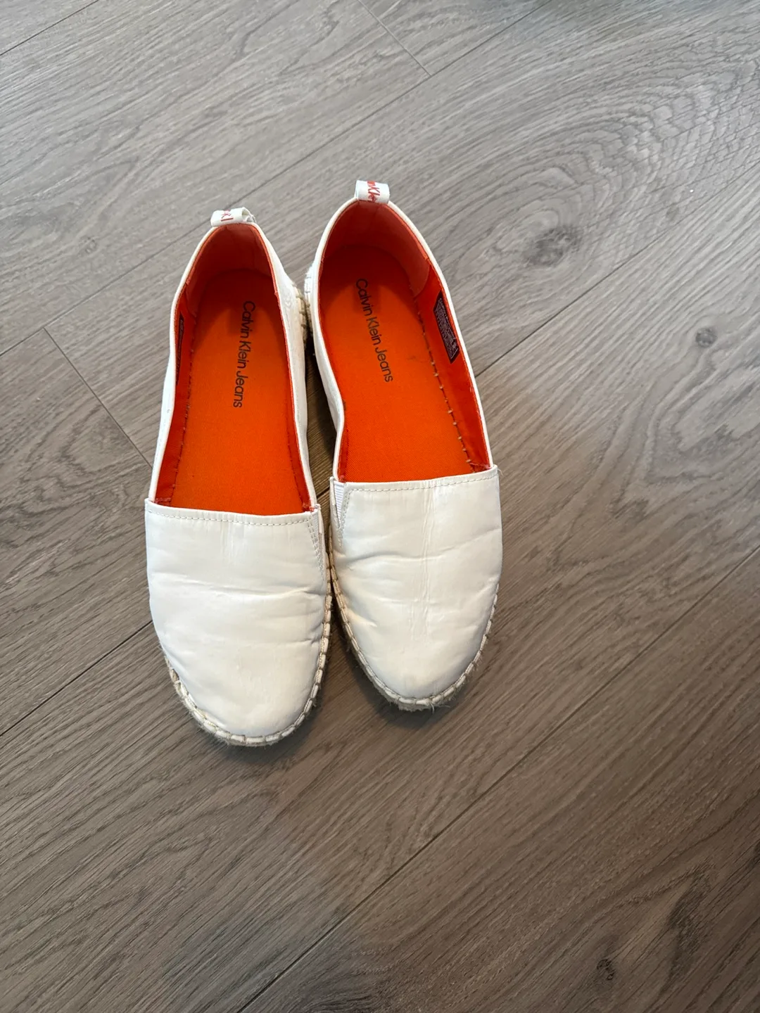 Calvin Klein shoes image indicator(3)