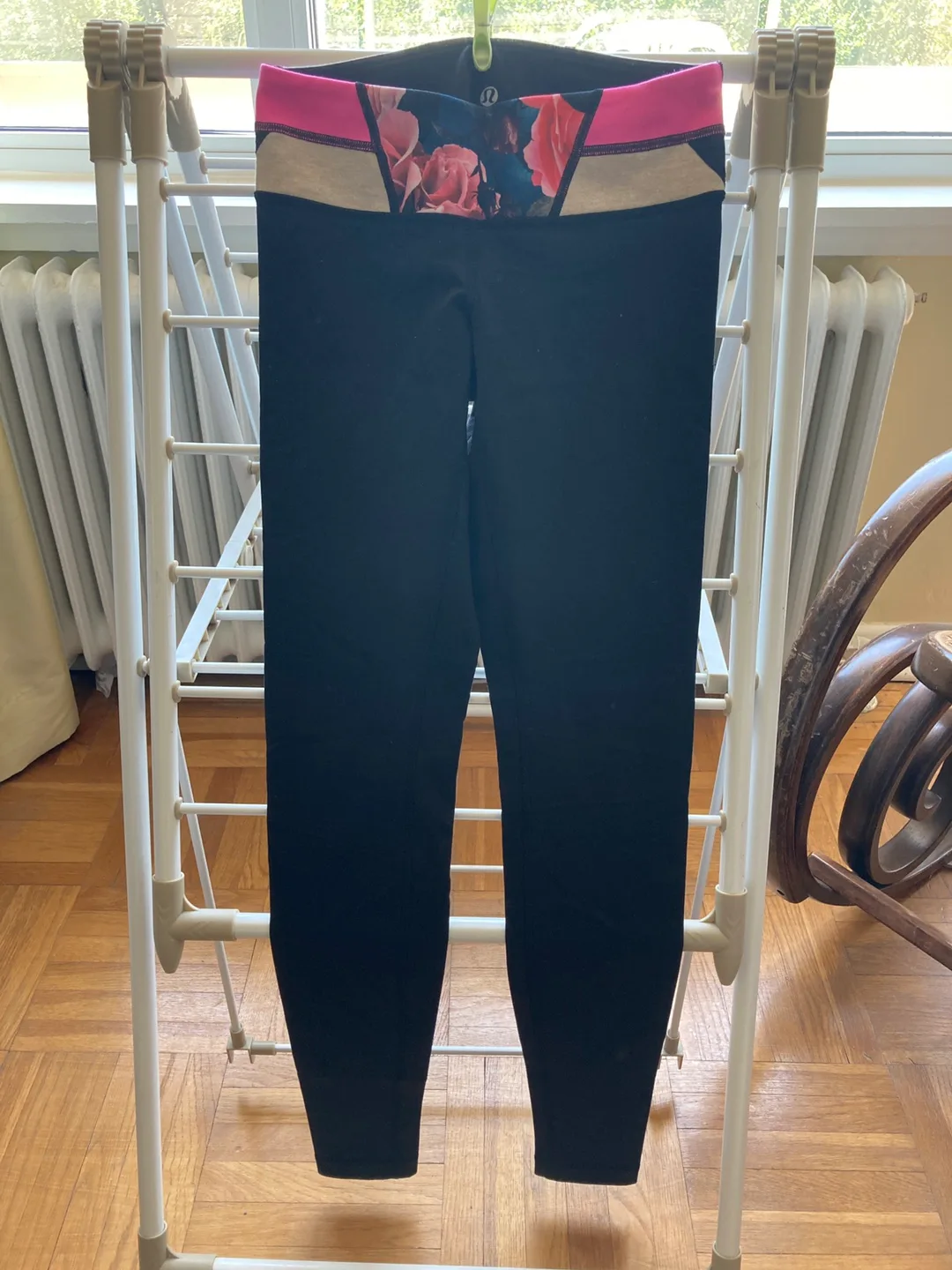 Lululemon Black Leggings thumbnail