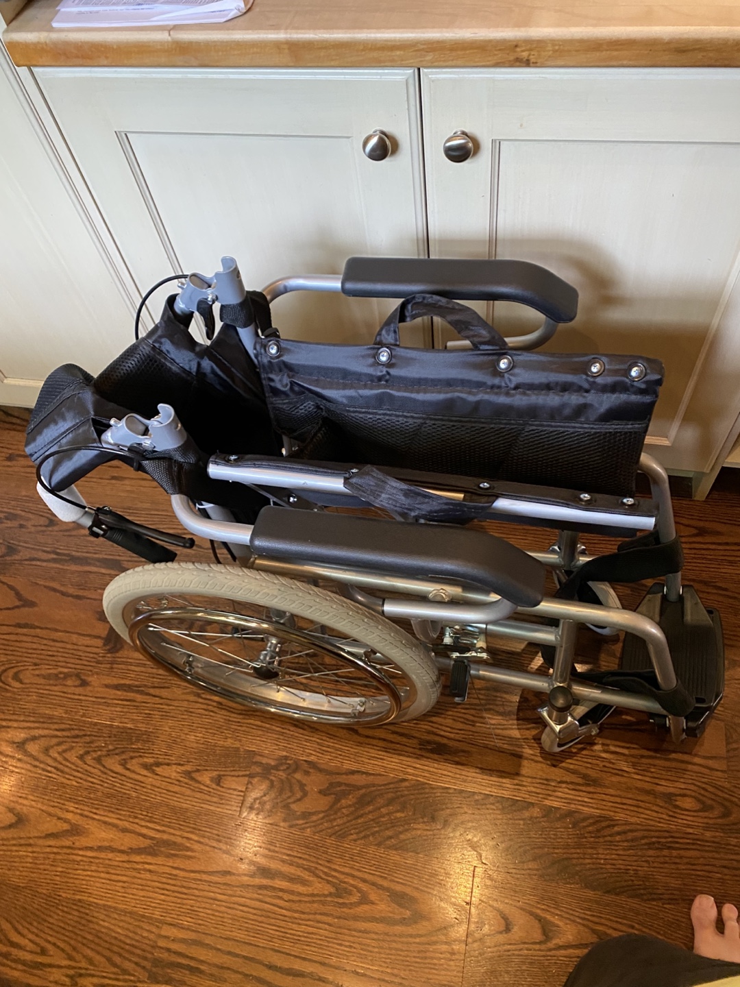 Wheelchair Lightweight and Foldable - photo 5