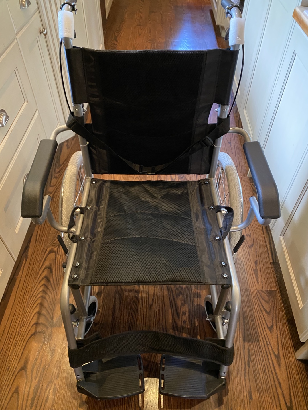 Wheelchair Lightweight and Foldable - photo 3
