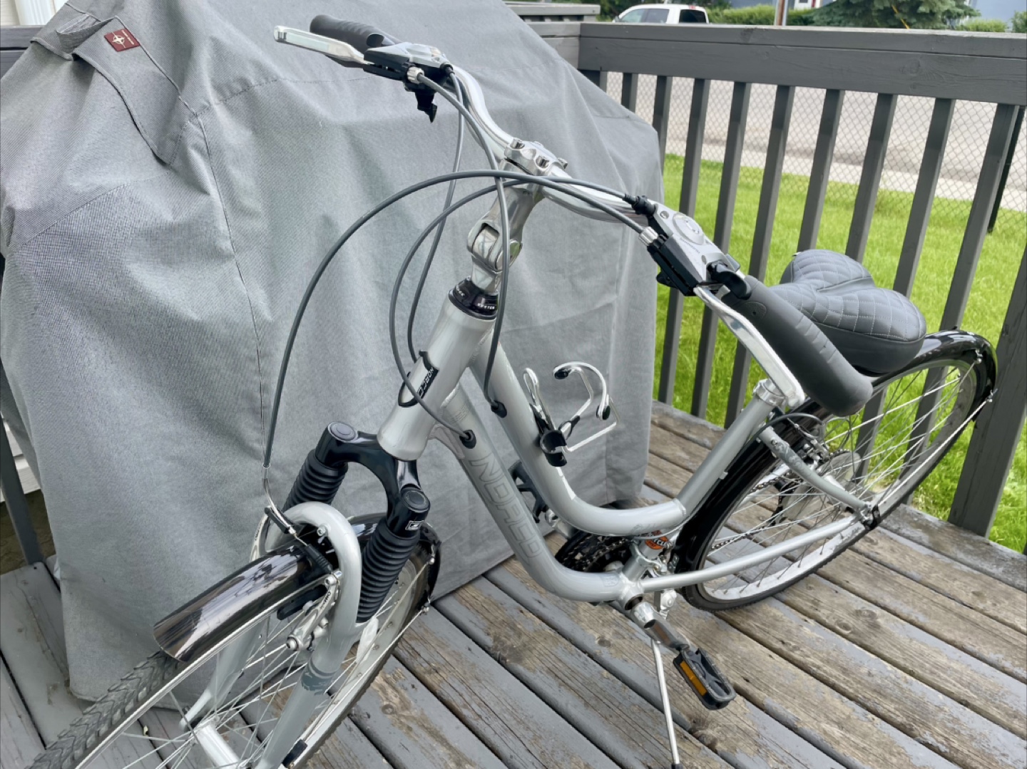 Norco Malahat W – 16” Medium Frame – Hybrid Comfort Bike - photo 2
