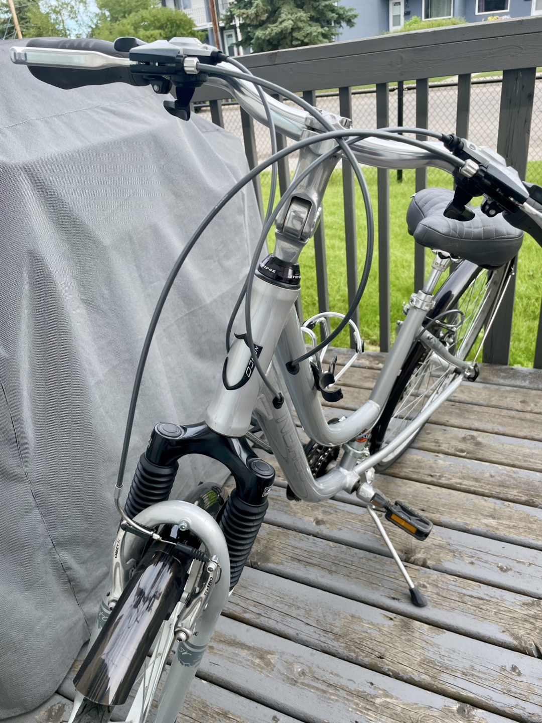 Norco Malahat W – 16” Medium Frame – Hybrid Comfort Bike