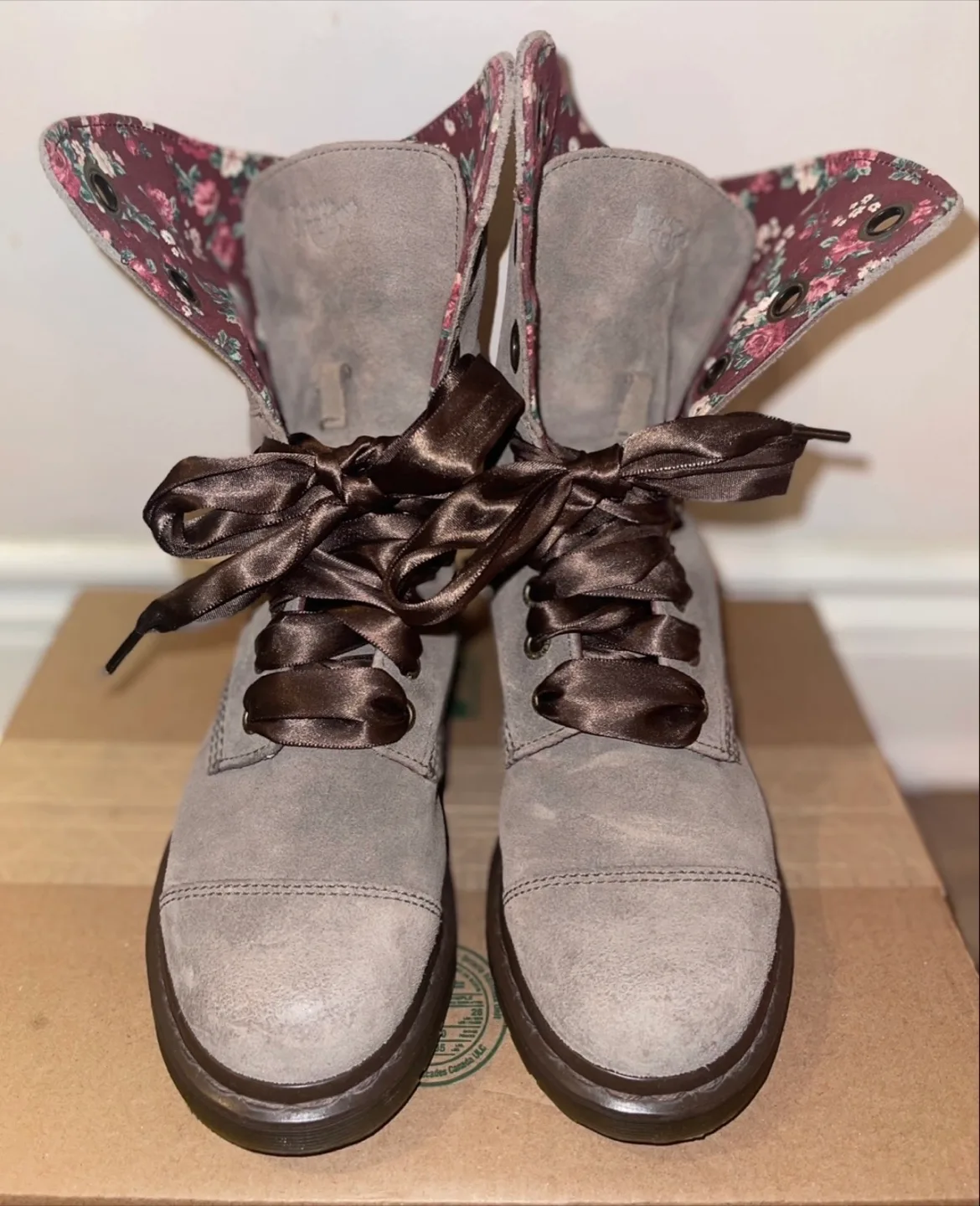 Dr. Martens 1914 Triumph Aimilita Aimee Taupe Suede Boots size 7 image indicator(4)