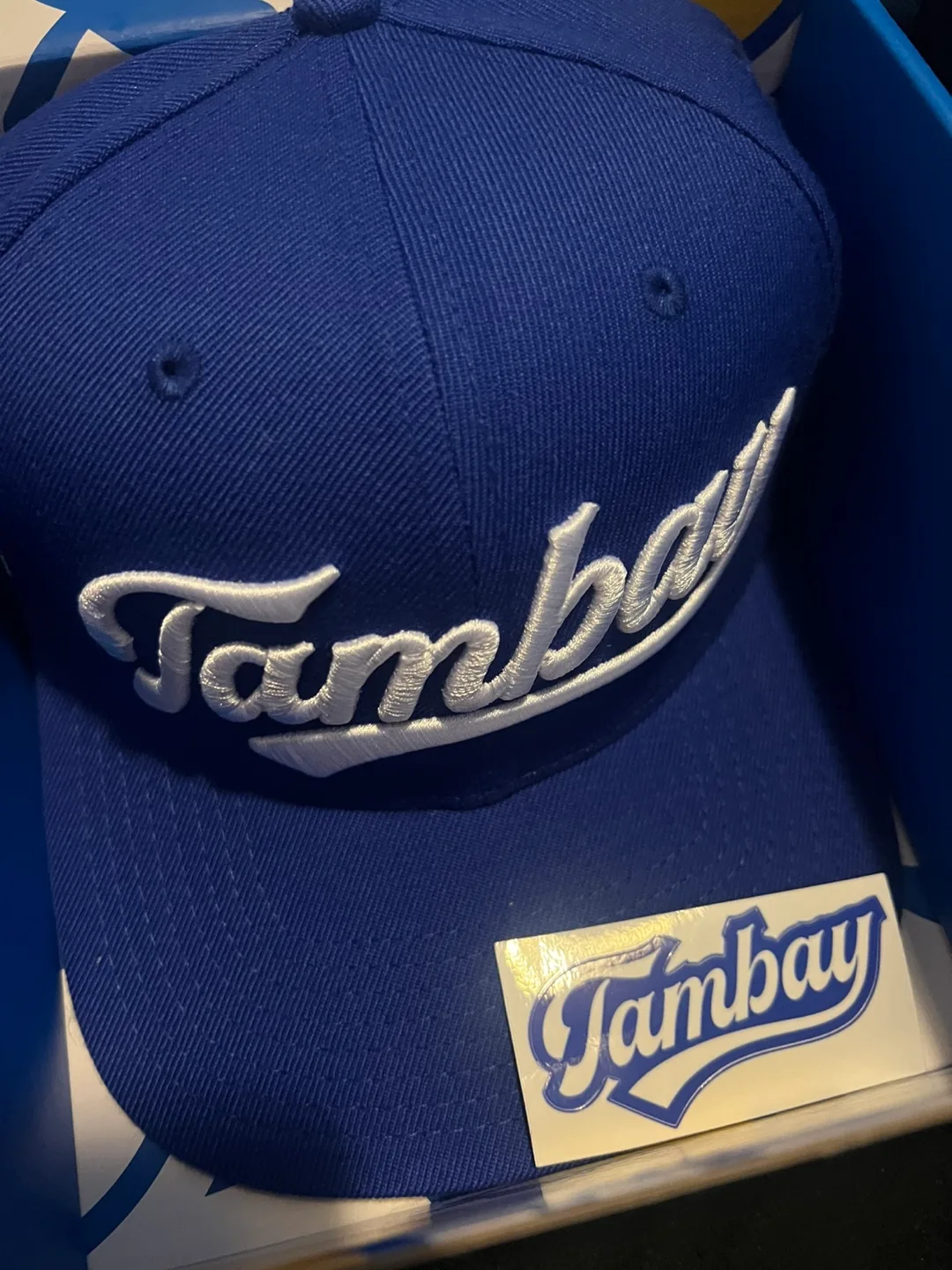Tambay Hat - Blue and White thumbnail