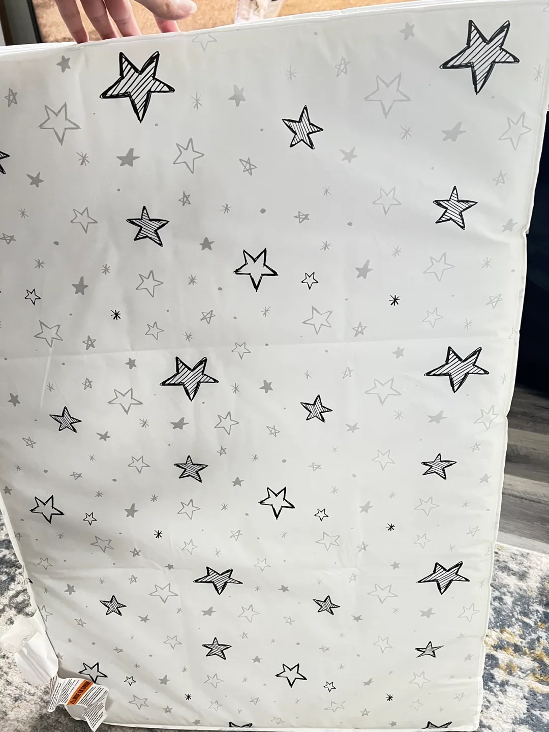 Simmons Portable Crib Mattress - almost New! image indicator(3)