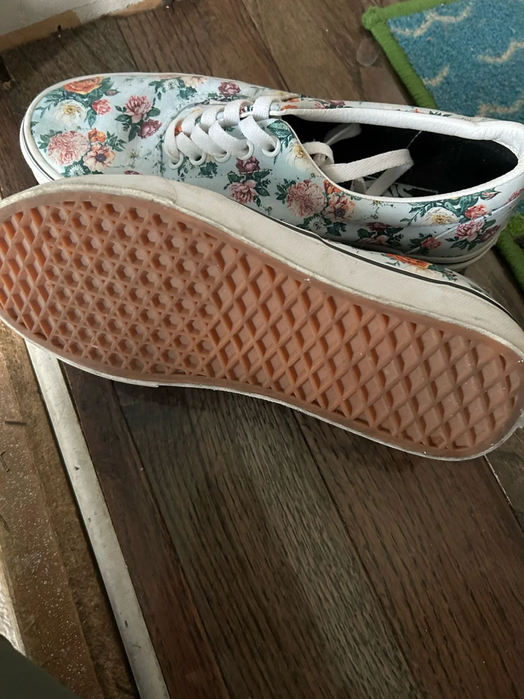 Floral Vans Women's US 8.5 image indicator(2)