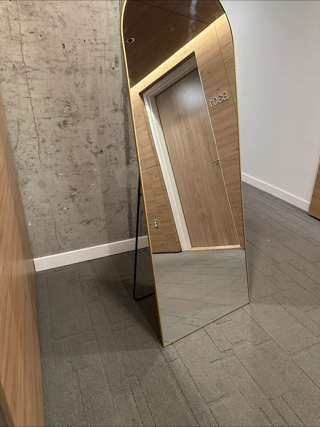 Gold Framed Arched Full Length Mirror image indicator(8)