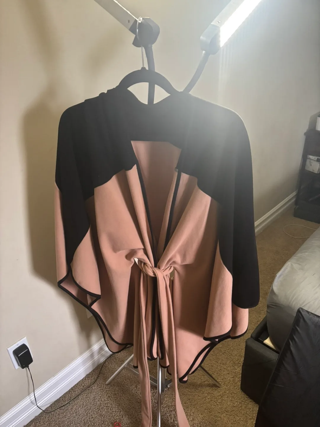 Cape - Black and Beige