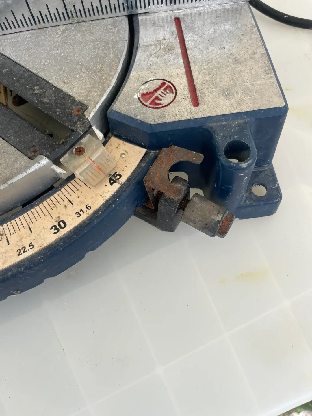 Mastercraft Mitre Saw need to fix the miter adjustment image indicator(2)