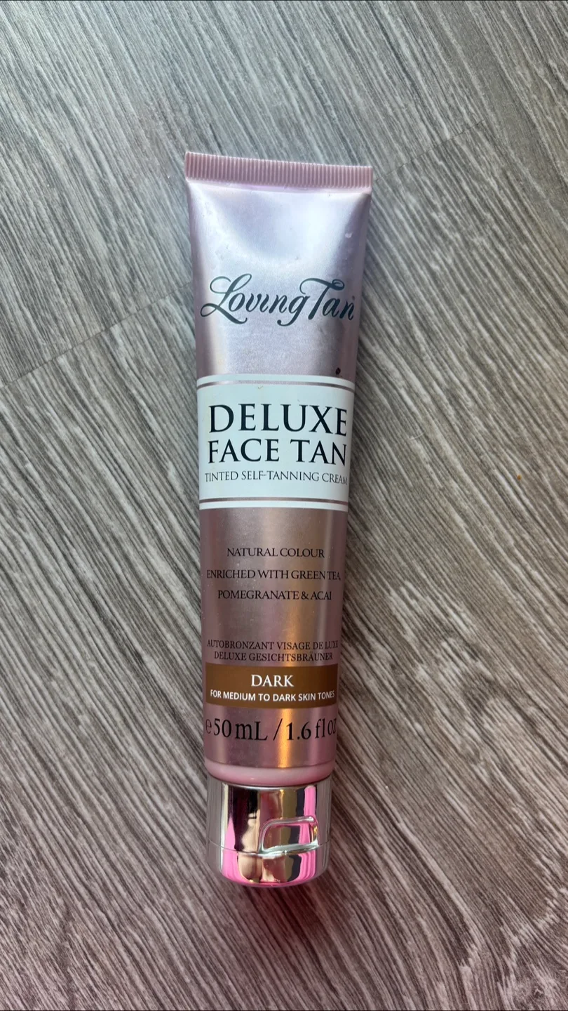 Loving Tan Deluxe Face Tan - Dark thumbnail