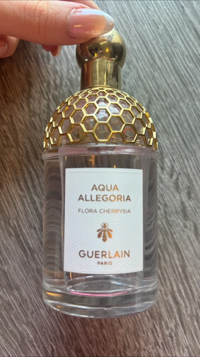 Guerlain Aqua Allegoria Flora Cherrysia Perfume thumbnail