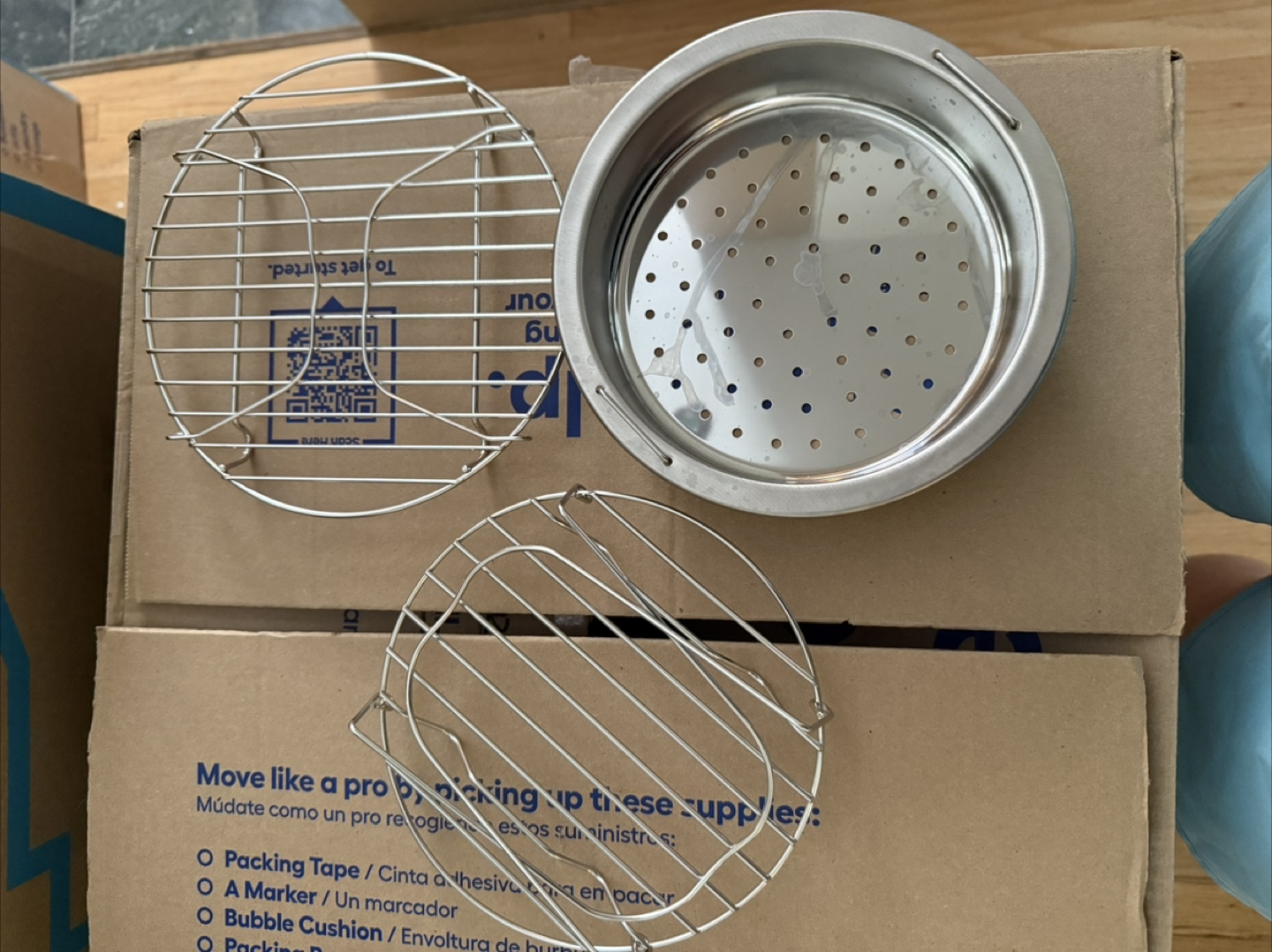 FREE - Wire Shelf, Storage Bins, Instant pot trays, shower rings - photo 4