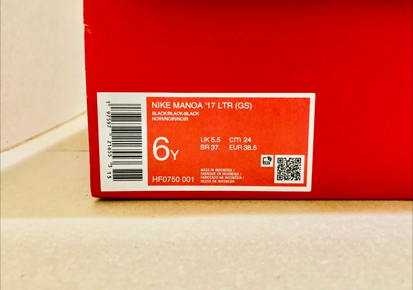 Nike Manoa Leather Boots - Black - Size 6Y - Youth image indicator(9)