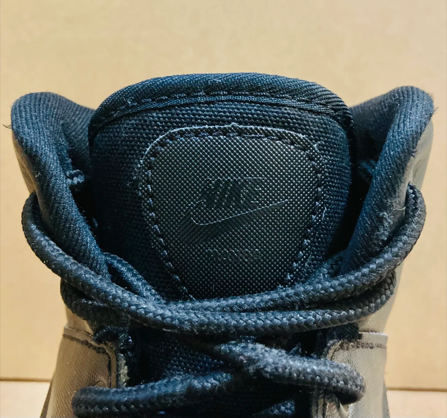 Nike Manoa Leather Boots - Black - Size 6Y - Youth image indicator(7)