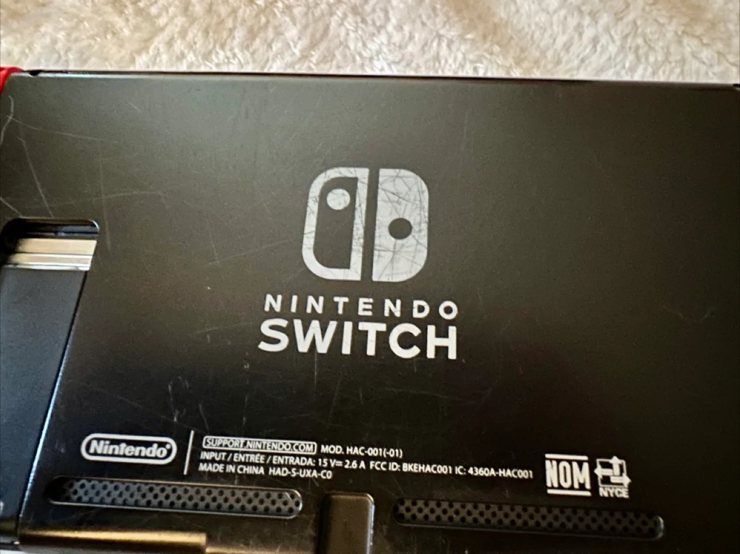 Nintendo Switch Bundle w/ one game image indicator(3)