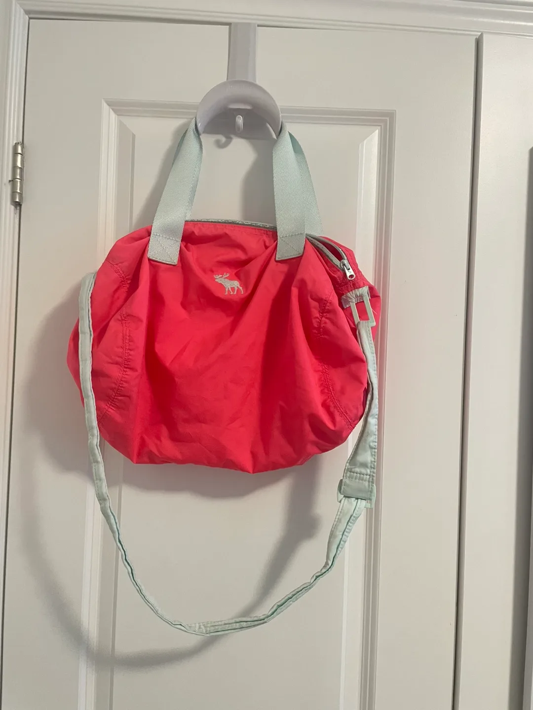 Abercrombie & Fitch Pink Duffle Bag thumbnail