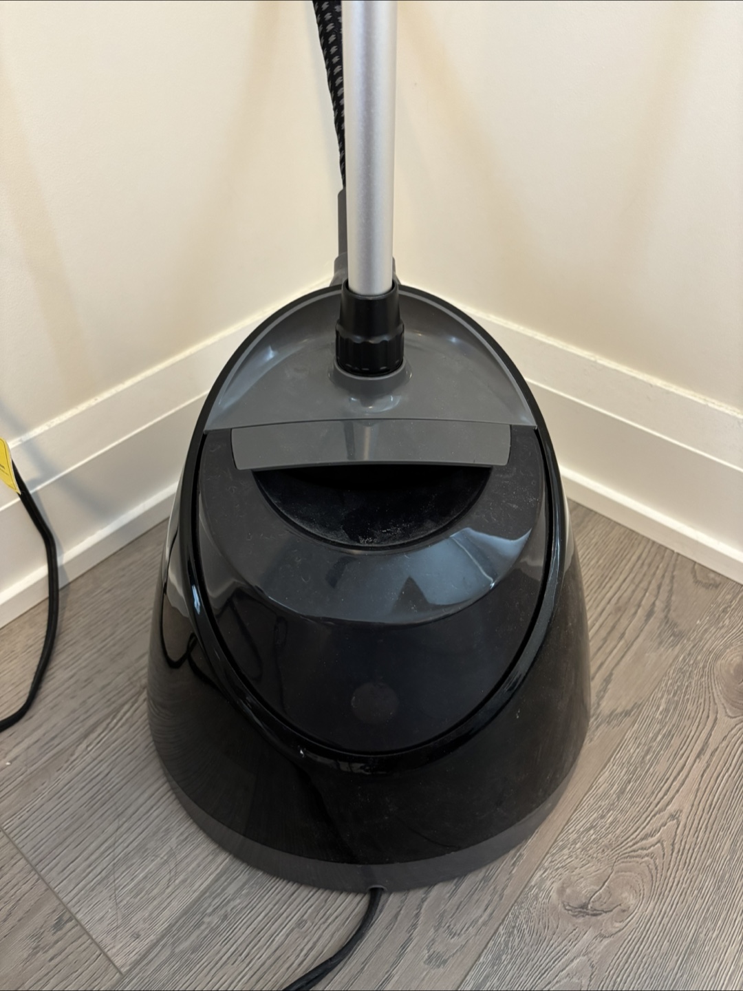 Rowenta Upright Steamer for Clothes XL water tank - photo 5