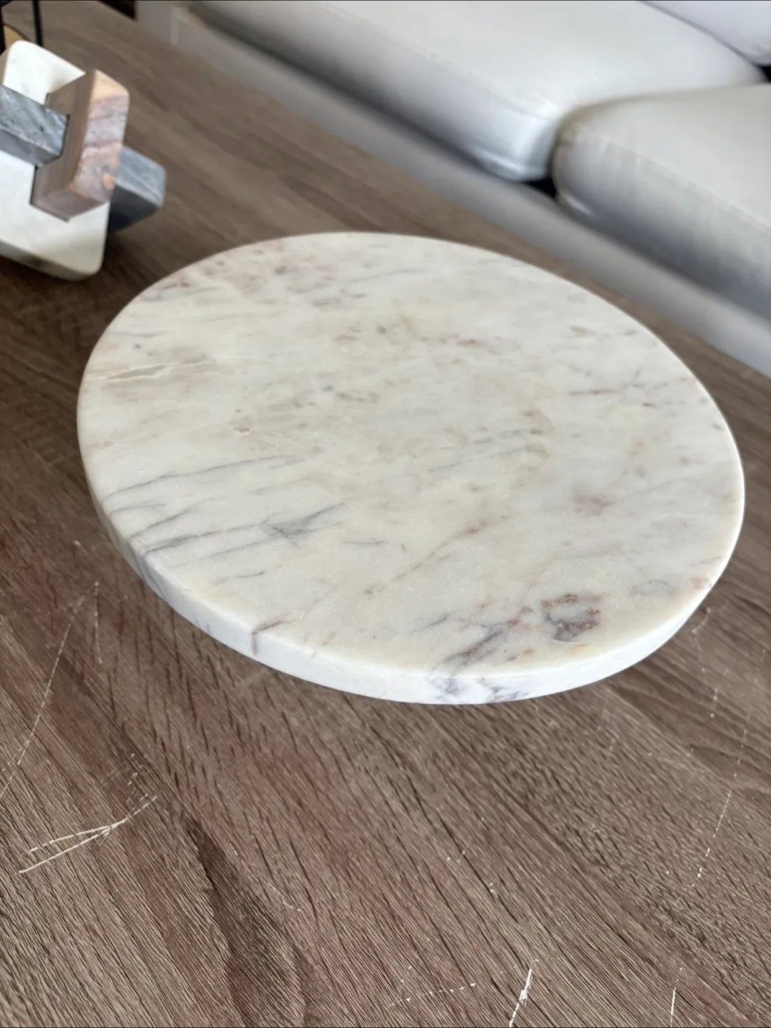 Marble Cake Stand - Décor 82 image indicator(2)