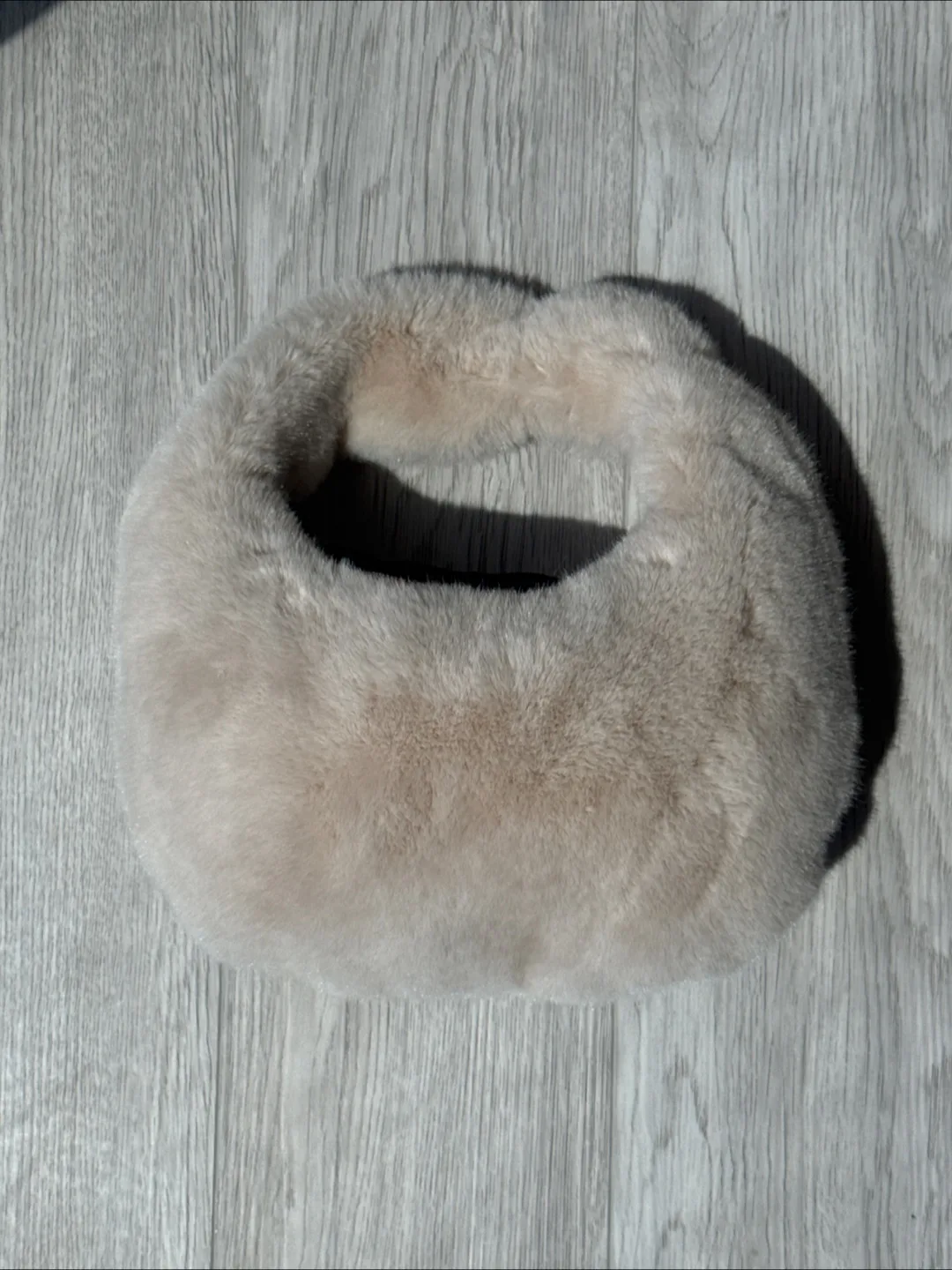 🤍 Faux Fur Handbag, Beige thumbnail