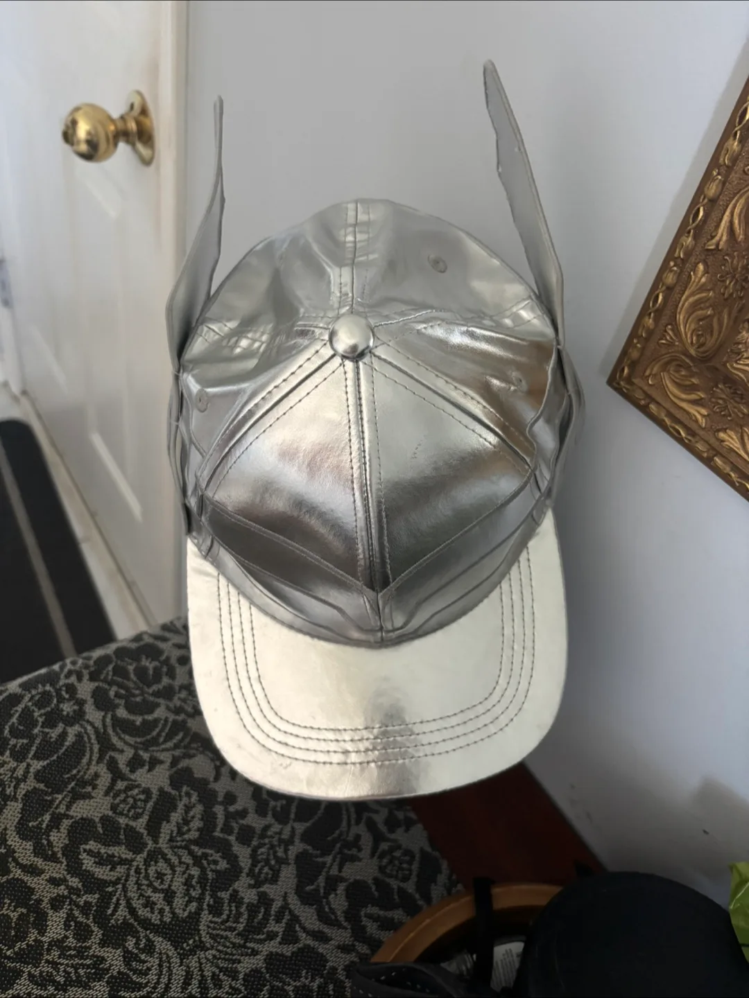 Marvel Universe Live! Silver Winged Hat image indicator(3)