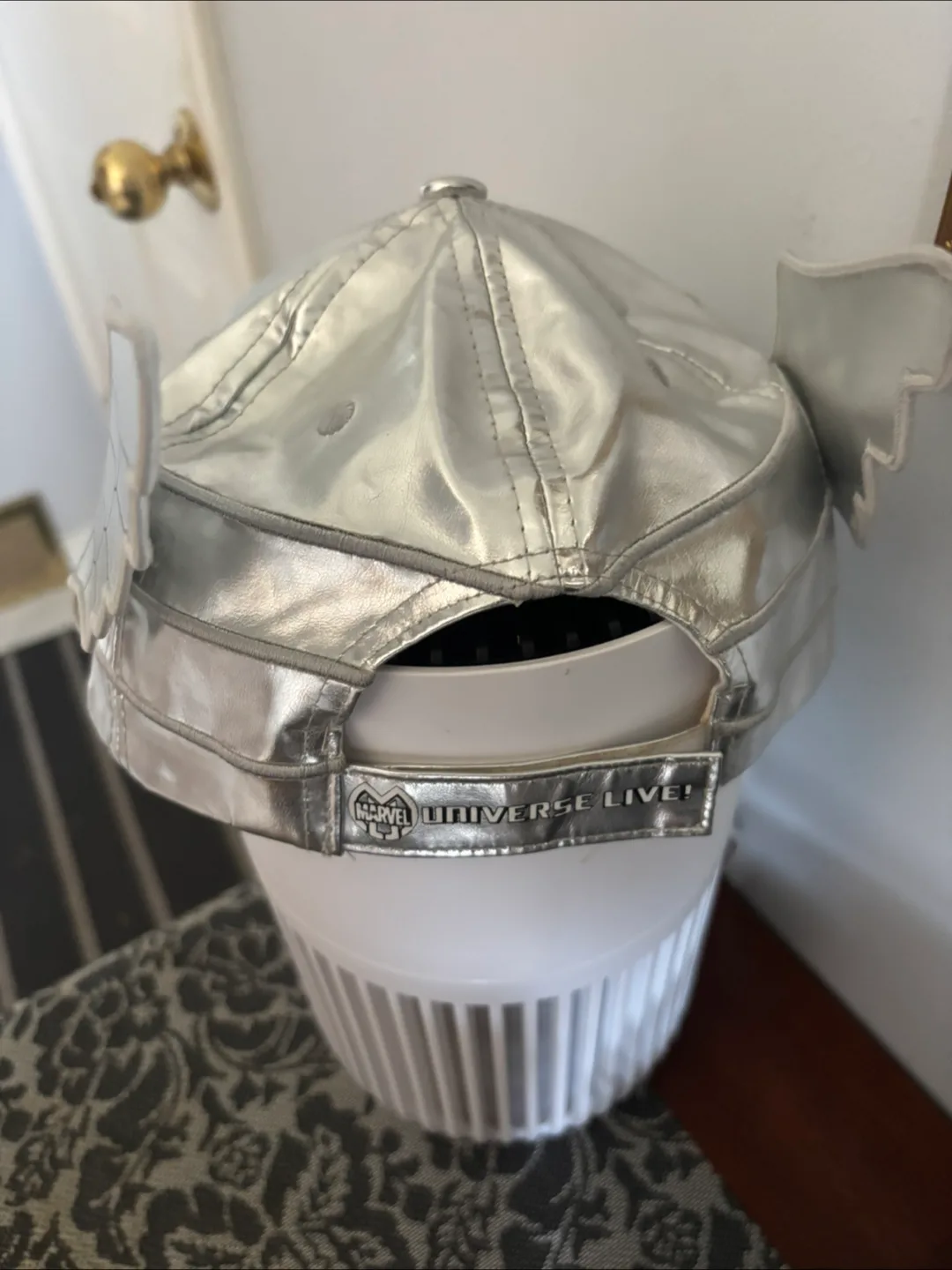 Marvel Universe Live! Silver Winged Hat image indicator(5)