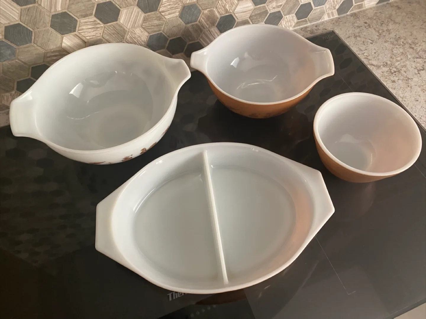 Vintage Pyrex Early American 4 Piece Set image indicator(3)