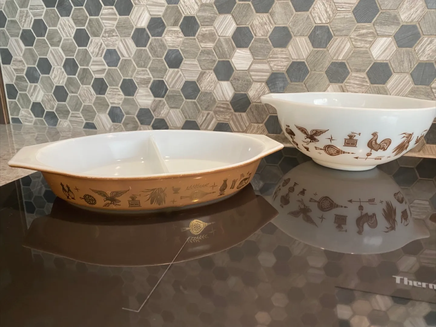 Vintage Pyrex Early American 4 Piece Set image indicator(7)