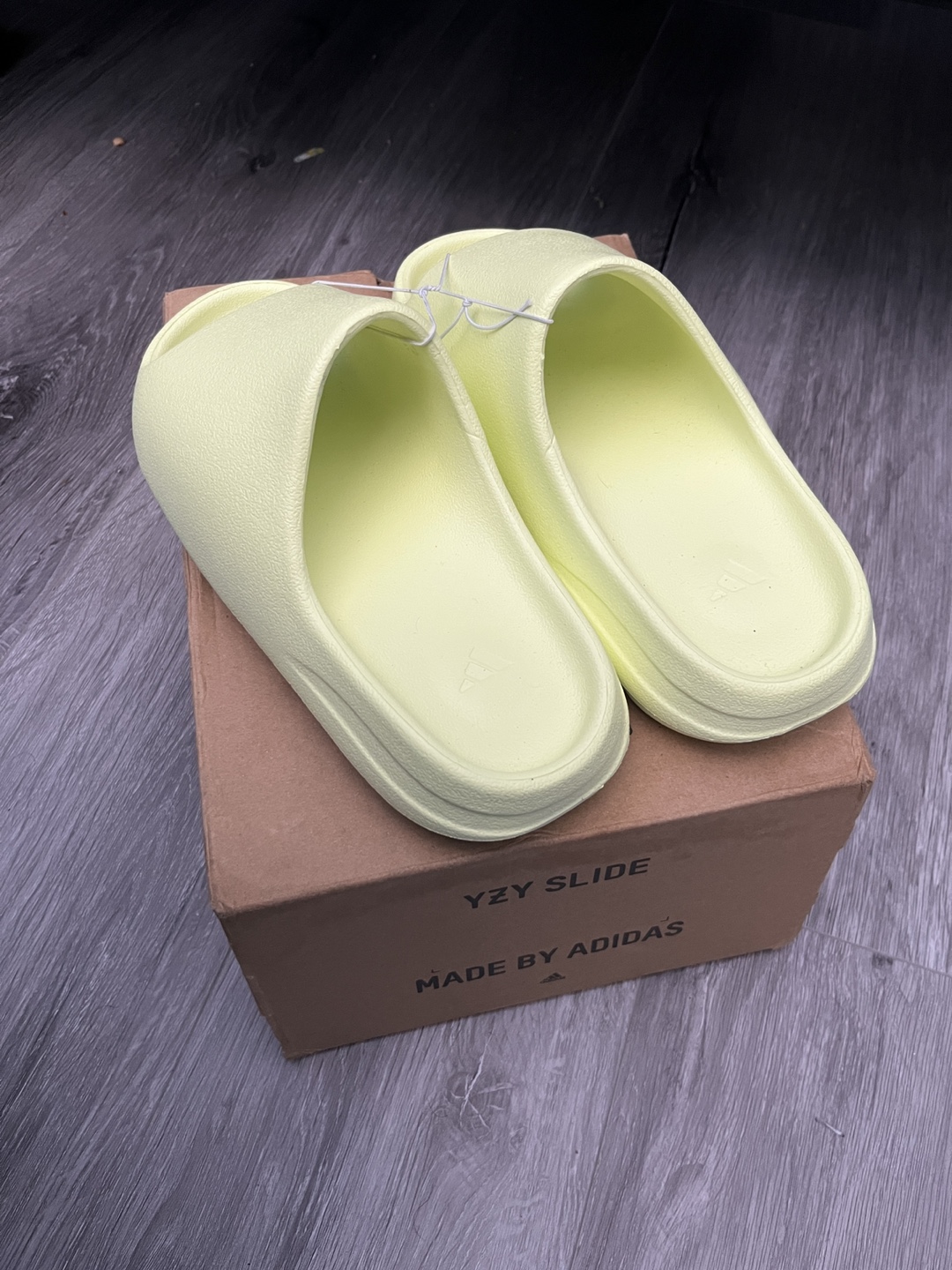 Adidas Yeezy Slide - Size 9 - photo 3