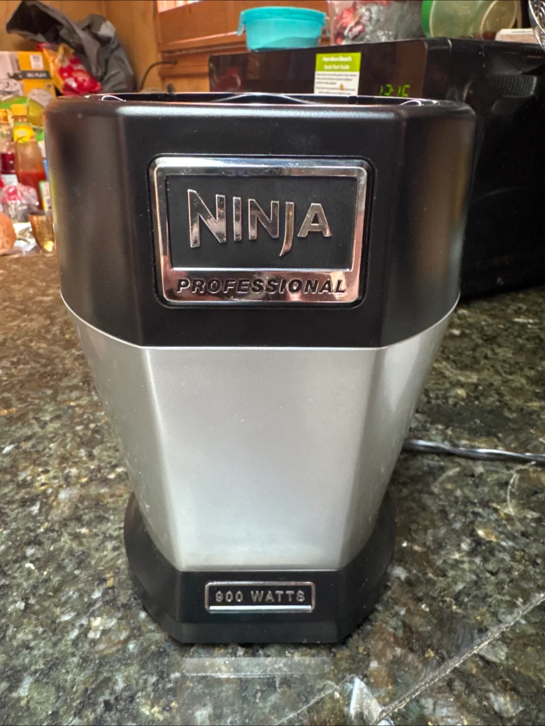 Ninja Professional 900 Watts Blender thumbnail