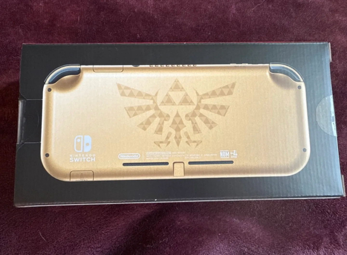 New Nintendo Switch Lite Hyrule Edition image indicator(2)