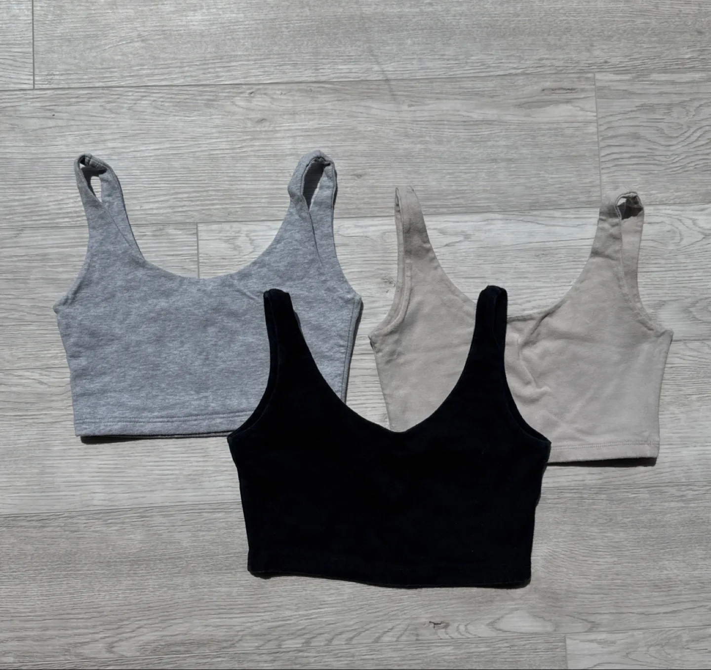 💛🩶🖤 Brandy Melville Crop Tops - Grey, Beige, Black thumbnail