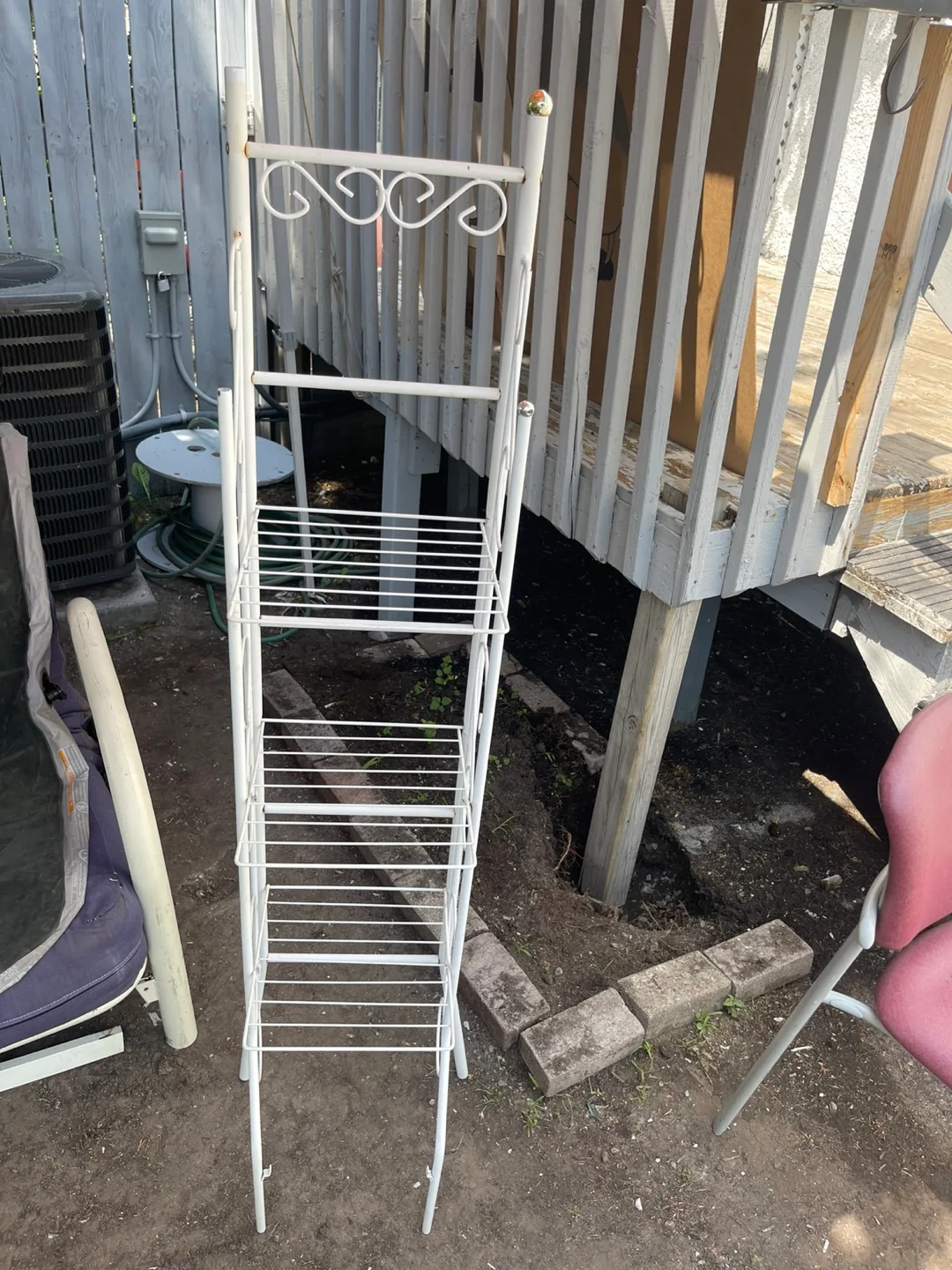 White Metal Plant Stand thumbnail